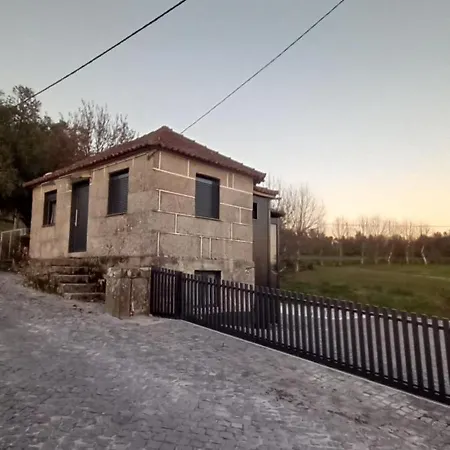 Casa Da Igreja-abadim Nyaraló Cabeceiras de Basto