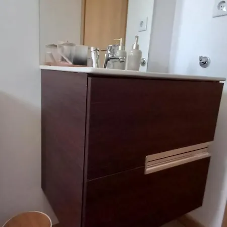 Casa Da Igreja-abadim